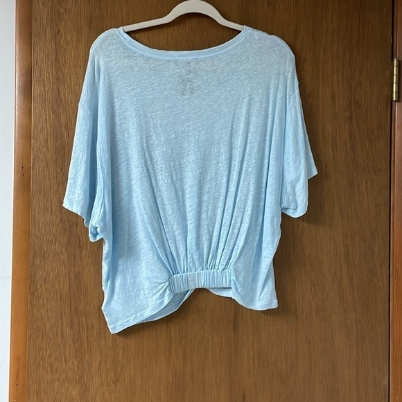 Express size XL baby blue crop top - Picture 6 of 6